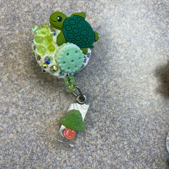 I d patch - Picture 2 of 6